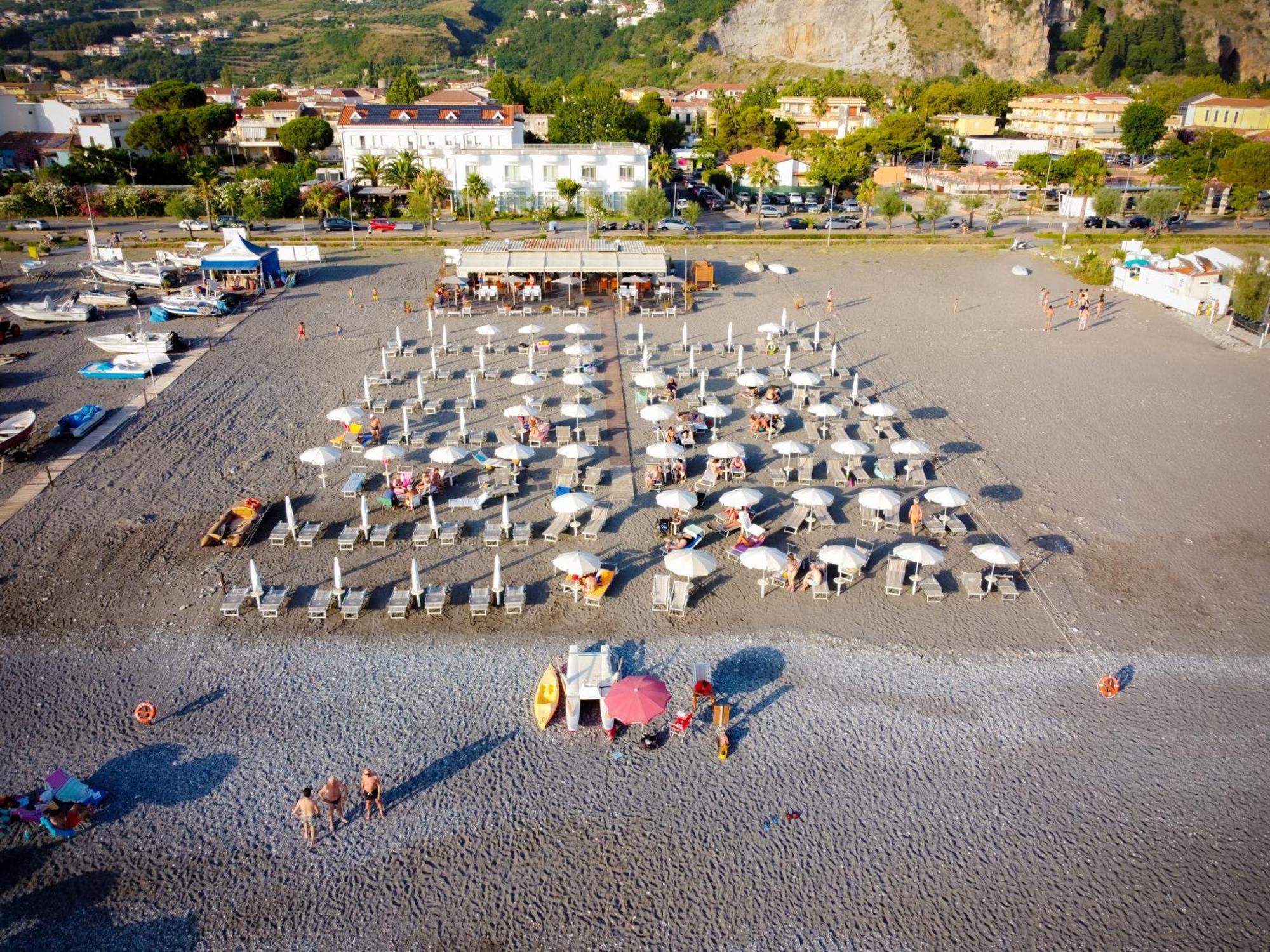 Hotel Garden Praia a Mare Exterior foto